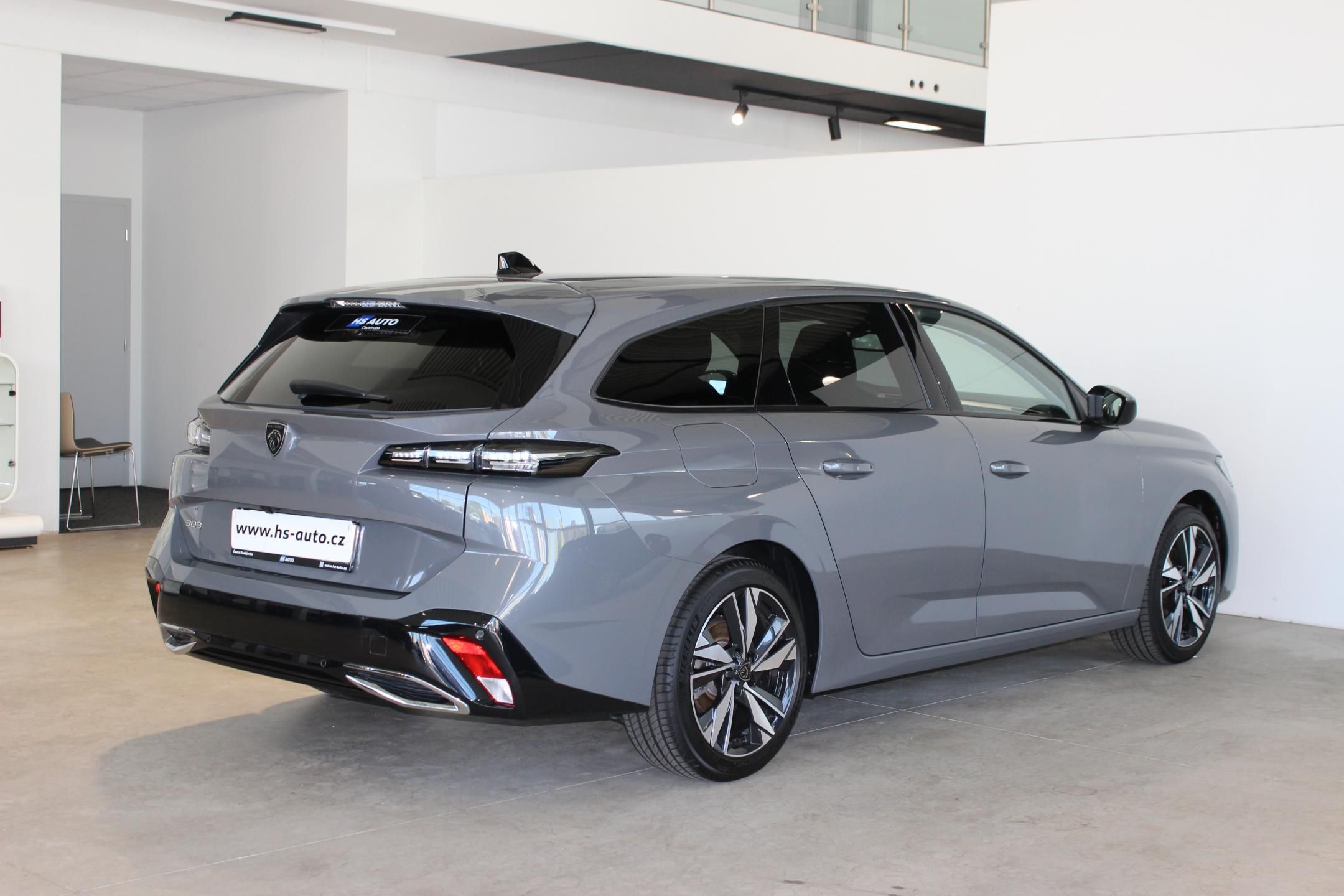 Peugeot 308, 1.2i,Allure,130HP,DPH,ZÁRUKA - fotka 4