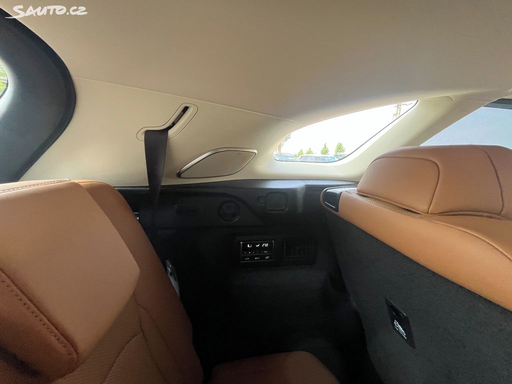 Lexus RX, fotka 40