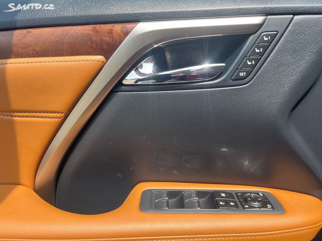 Lexus RX, fotka 16