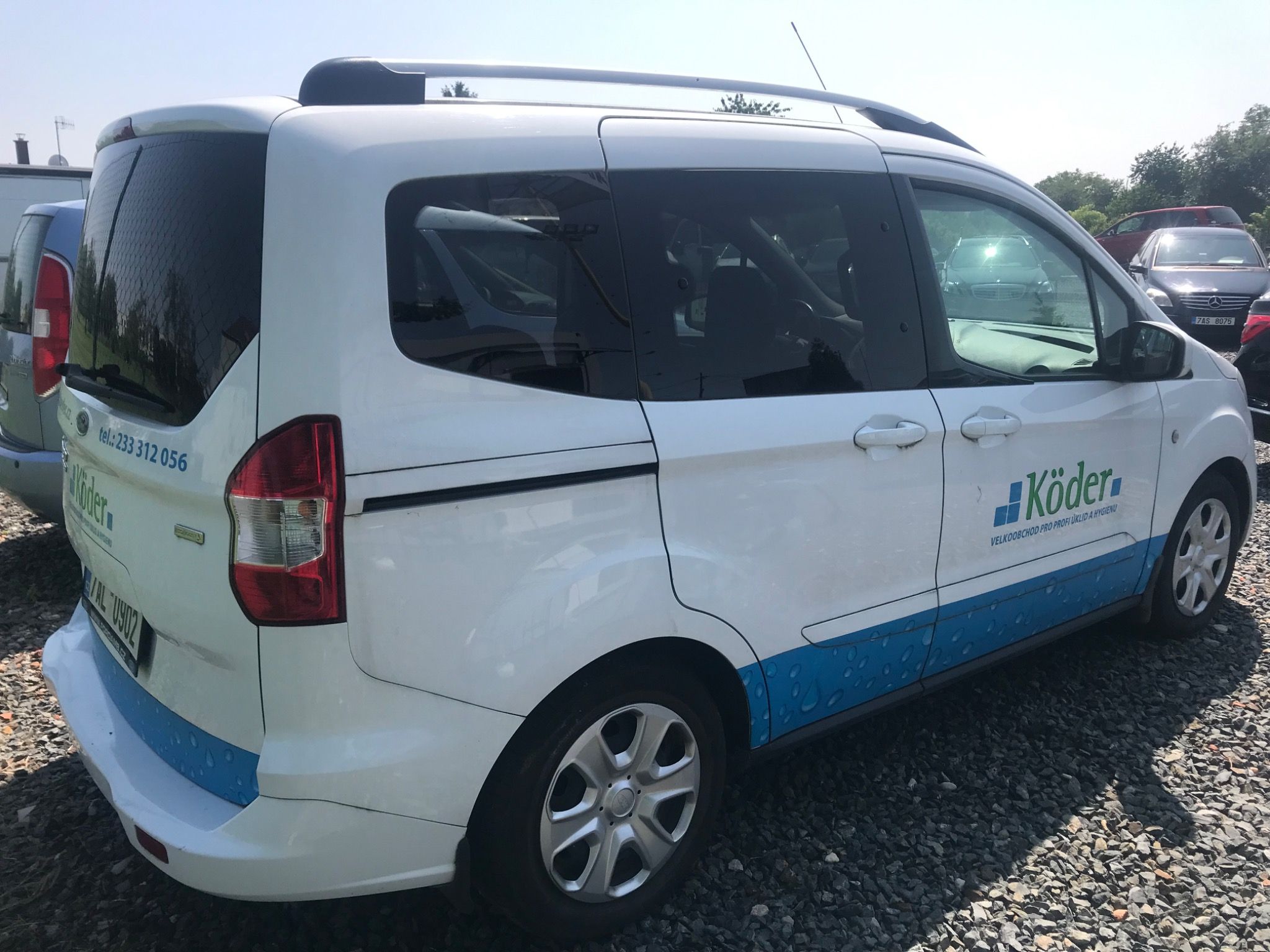Ford Tourneo Courier, 1.0 EcoBoost 74 KW VADA MOTORU - fotka 5