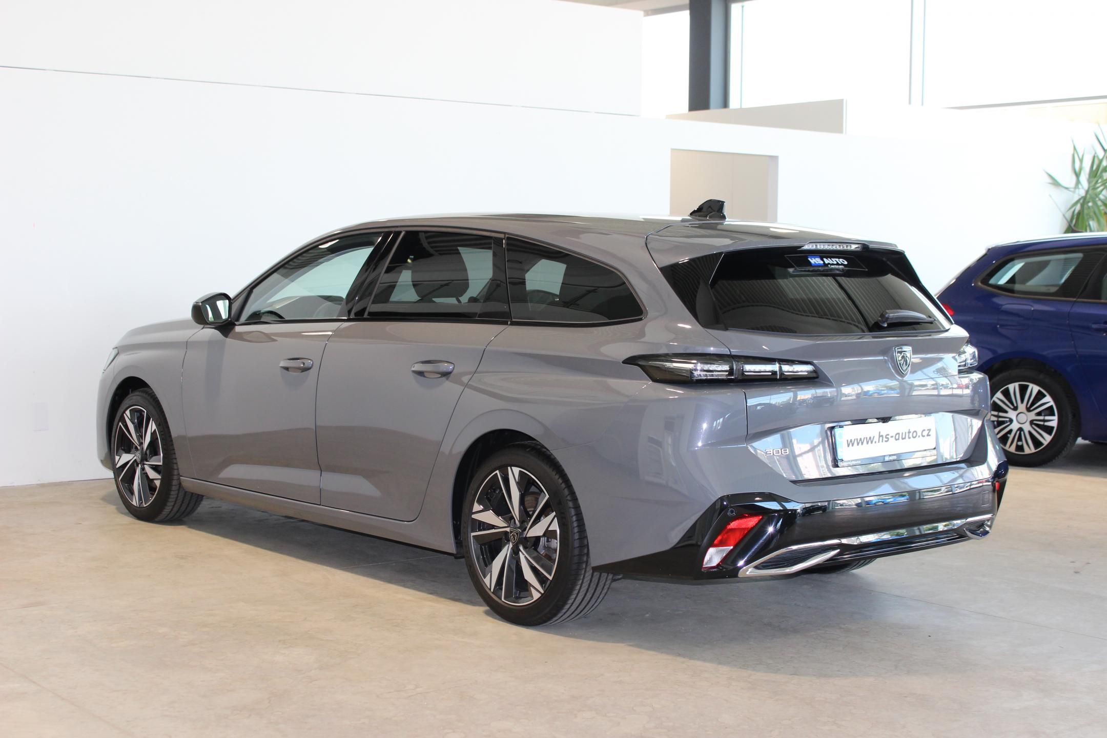 Peugeot 308, 1.2i,Allure,130HP,DPH,ZÁRUKA - fotka 2