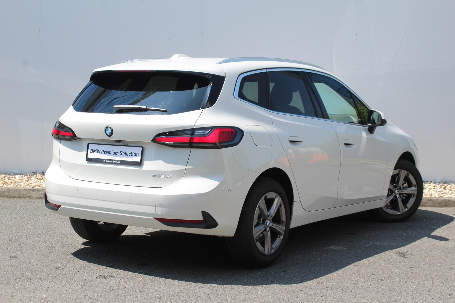 BMW Řada 2, 218d Active Tourer - fotka 2