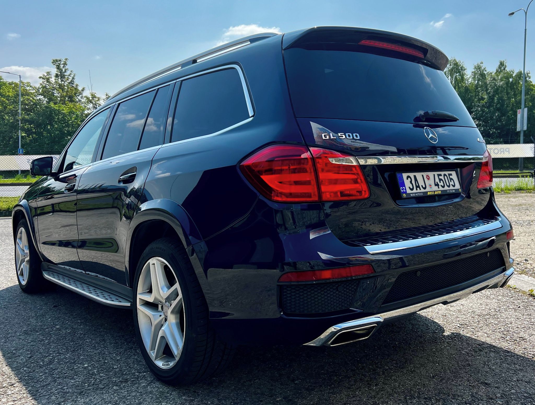 Mercedes-Benz GL, Mercedes-Benz GL 500 2013 - fotka 4
