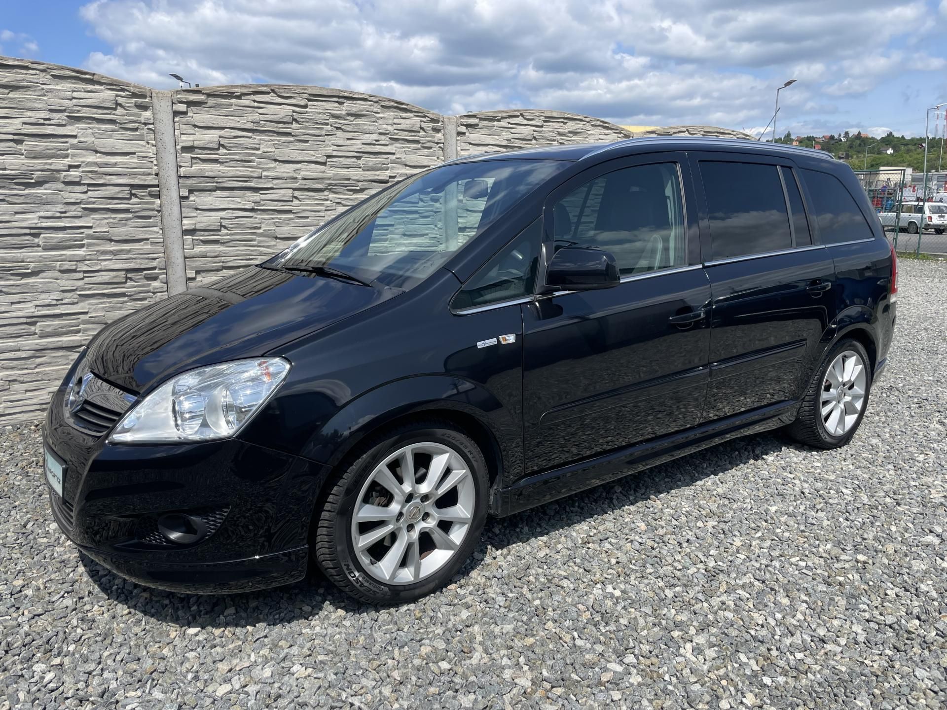 Opel Zafira, 1.8i 16v 135PS LPG 7MÍST SPORT - fotka 2