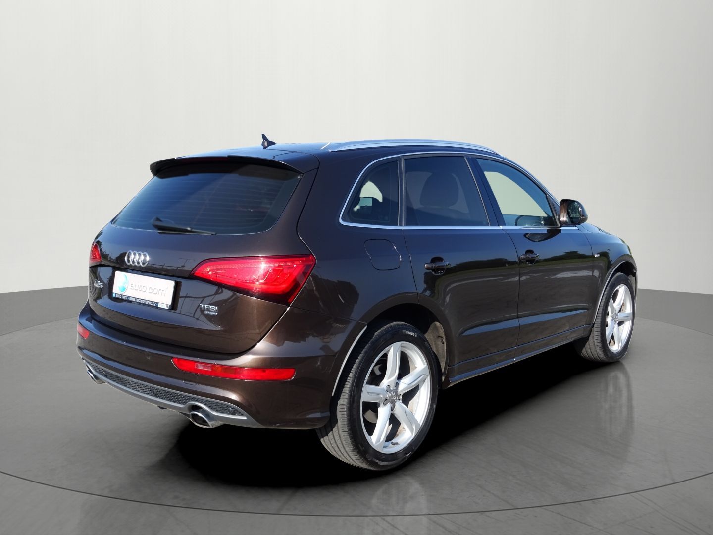 Audi Q5, 2.0TFSI quattro S-line - fotka 4