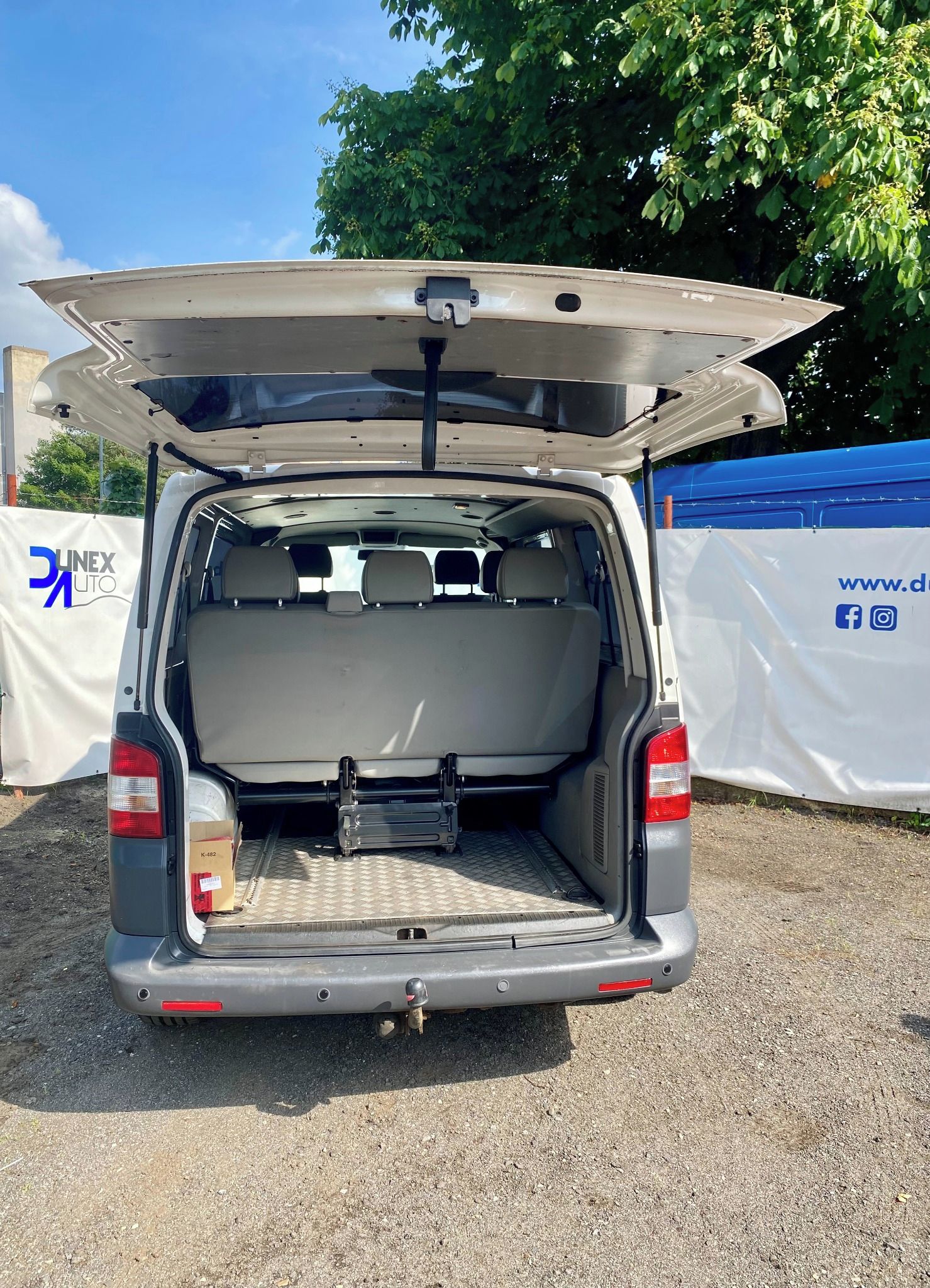 Volkswagen Transporter, 2.0 TDI, 103kW, 8místné - fotka 5
