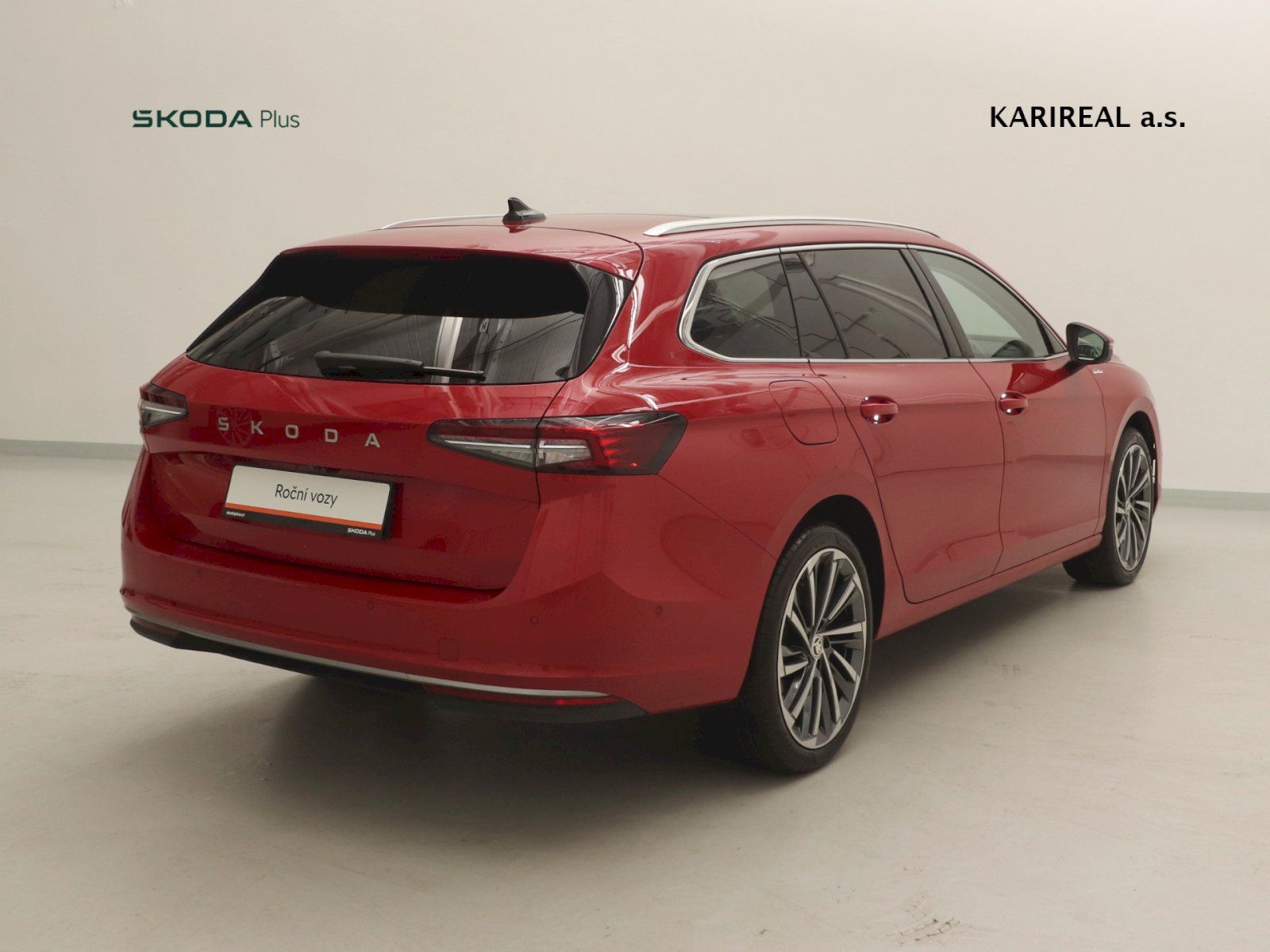 Škoda Superb, TDI 4x4 2.0/142kW DSG L&K - fotka 2