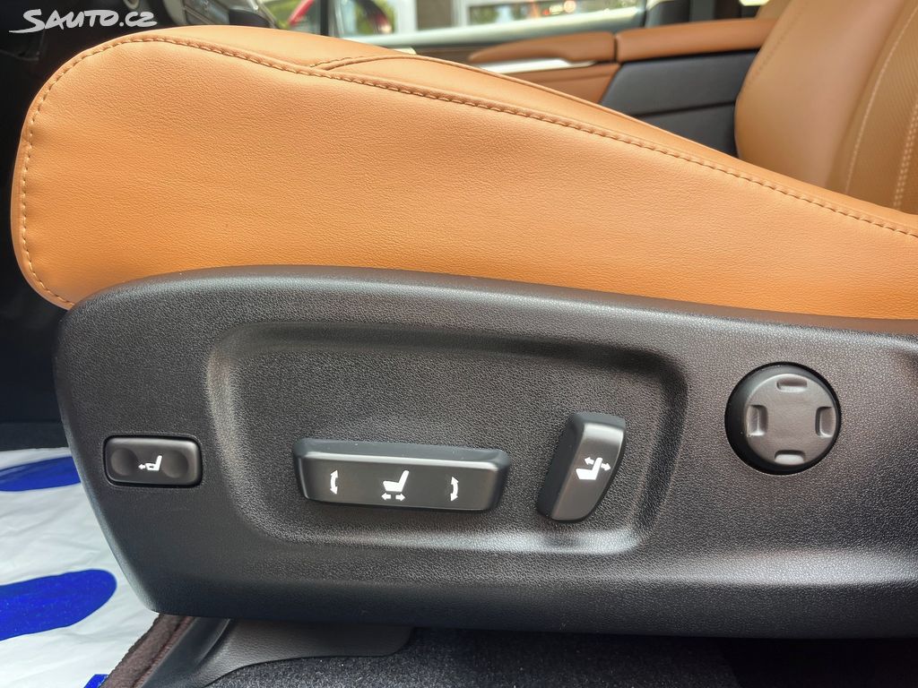 Lexus RX, fotka 17