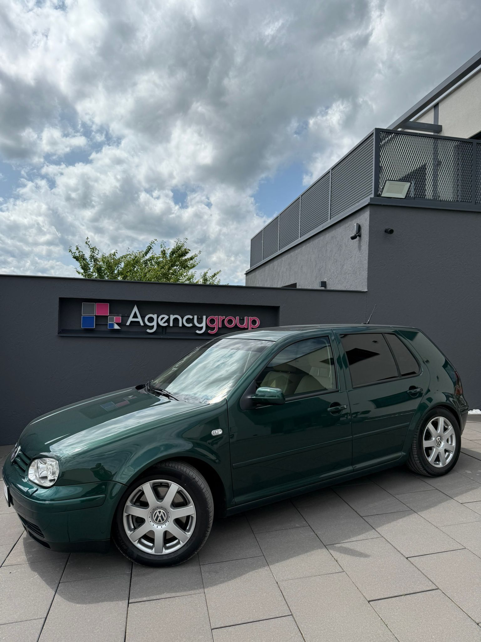 Volkswagen Golf, 2.8 V6 4Motion UNIKÁTNÍ KUS - fotka 2