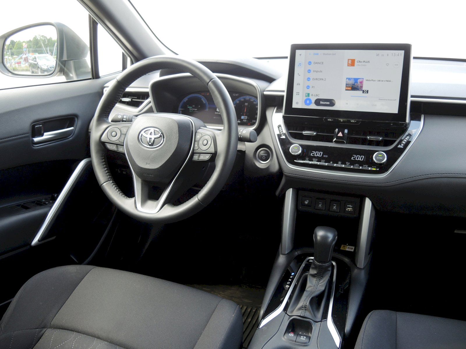 Toyota Corolla Cross, Comfort Business 2,0 Hybrid 4x - fotka 5
