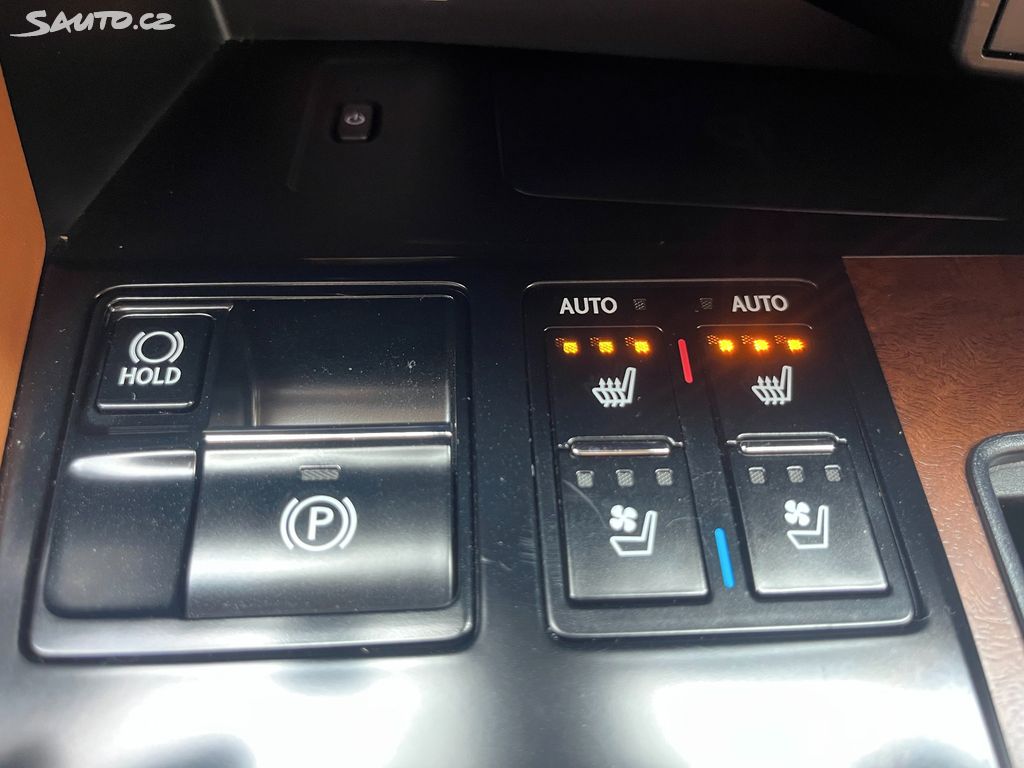 Lexus RX, fotka 33