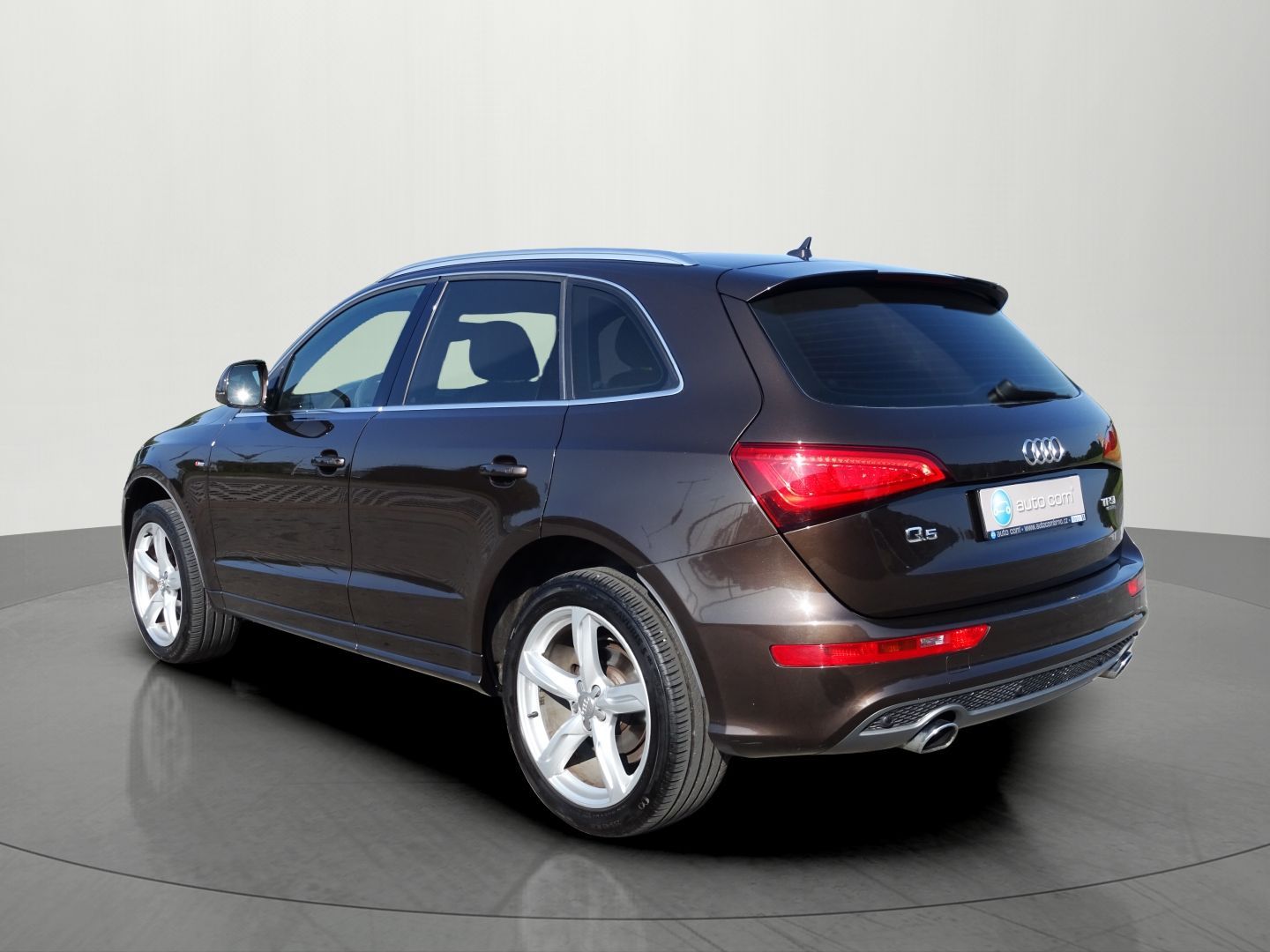 Audi Q5, 2.0TFSI quattro S-line - fotka 3