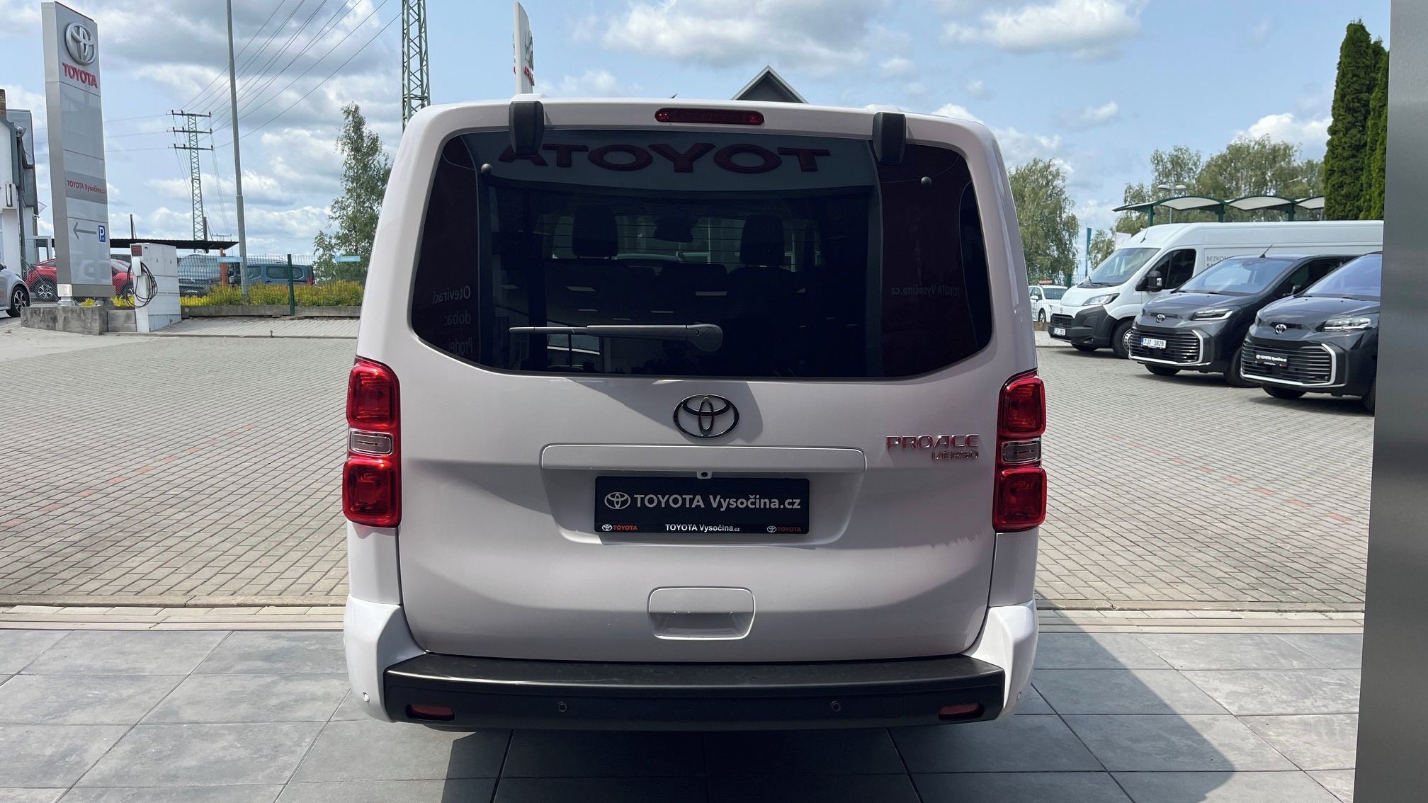 Toyota Proace Verso, L2 2,0D 140PS Family 8míst - fotka 5