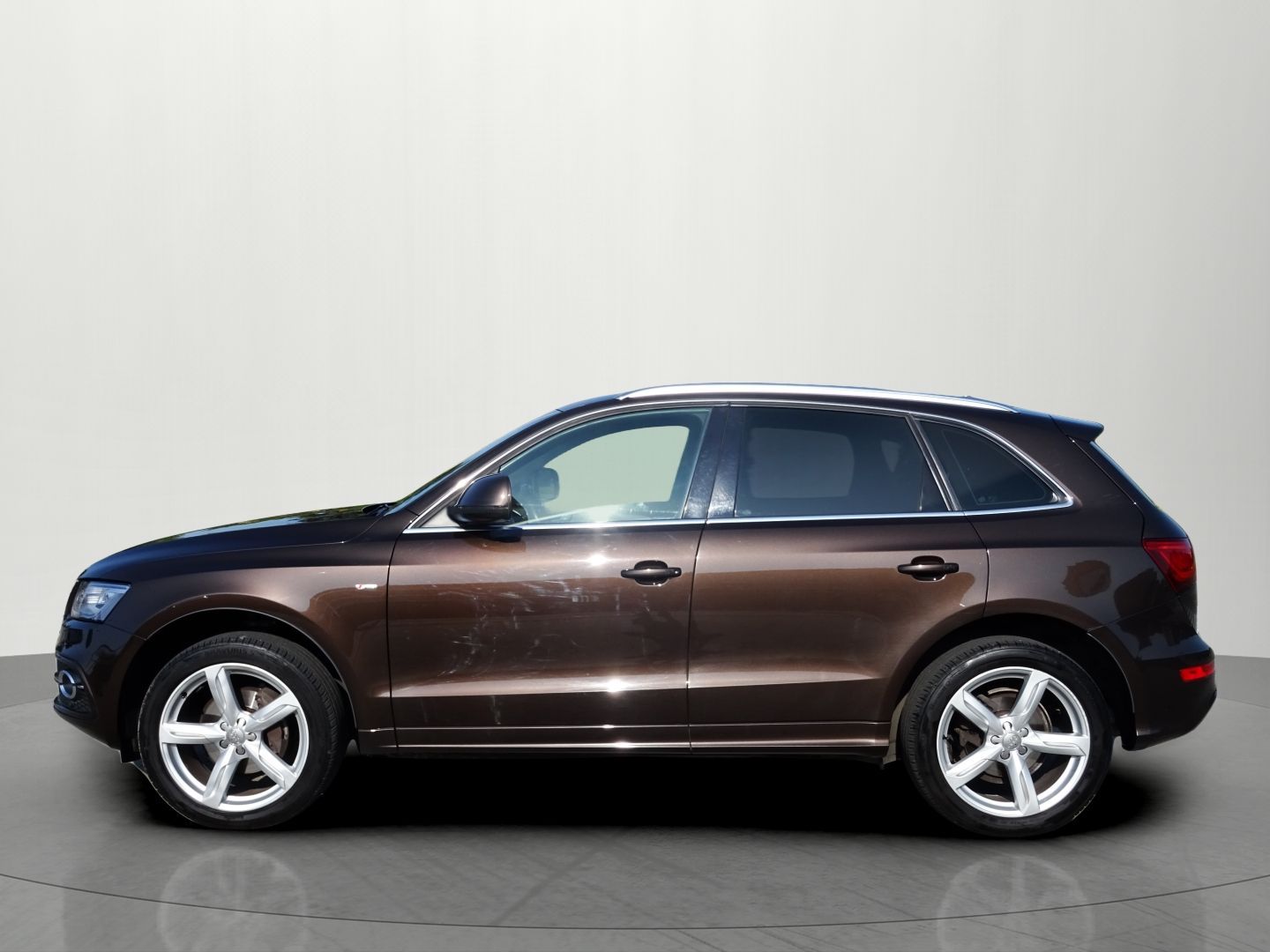 Audi Q5, 2.0TFSI quattro S-line - fotka 2