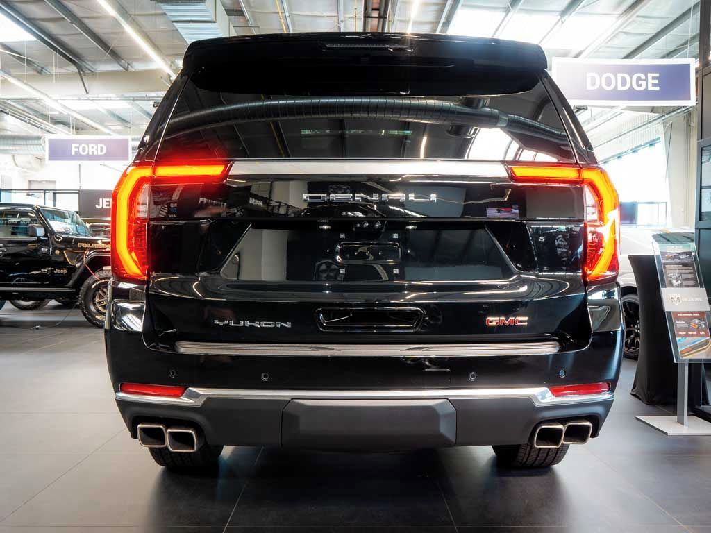 GMC Yukon, 6.2 V8 Denali Reserve Package - fotka 5