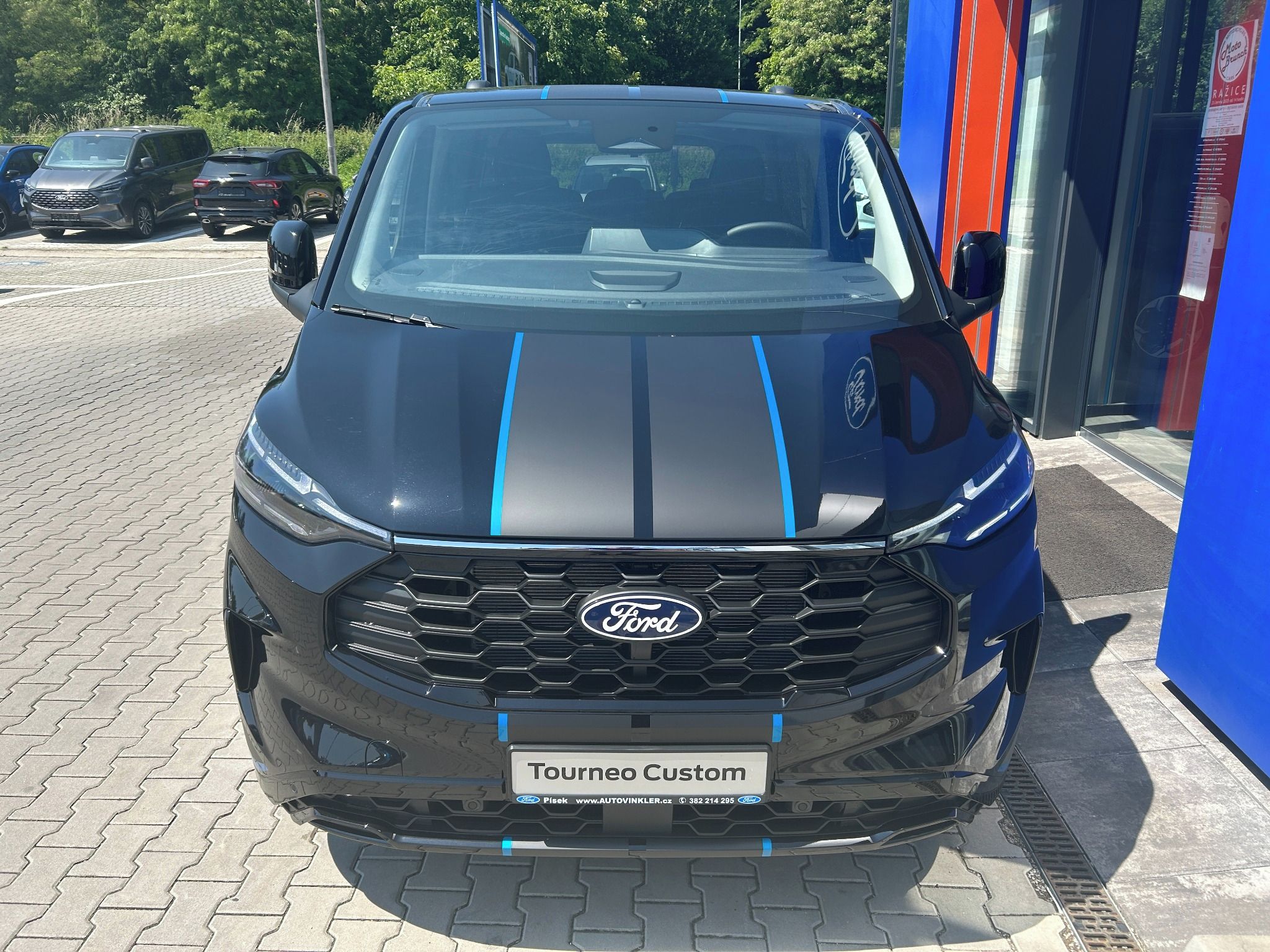 Ford Tourneo Custom, 2.0 EcoBlue 125 kW Sport L1 - fotka 2