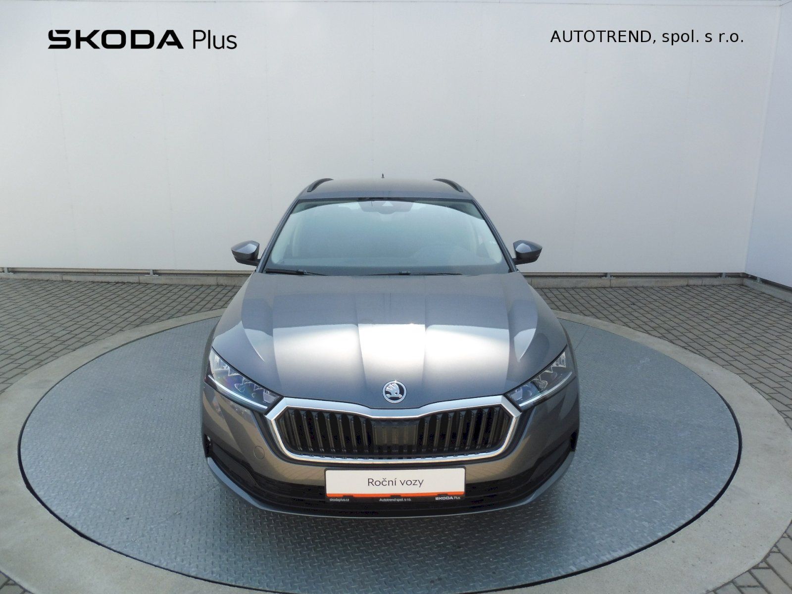 Škoda Octavia, Combi Ambition 2,0 TDI 85kW - fotka 4