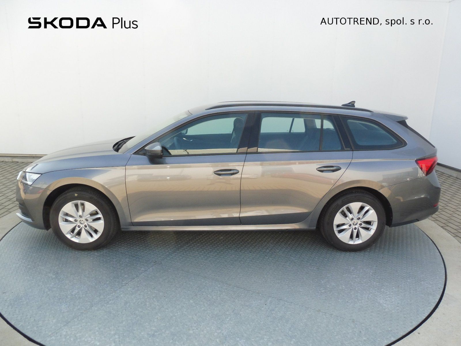 Škoda Octavia, Combi Ambition 2,0 TDI 85kW - fotka 3