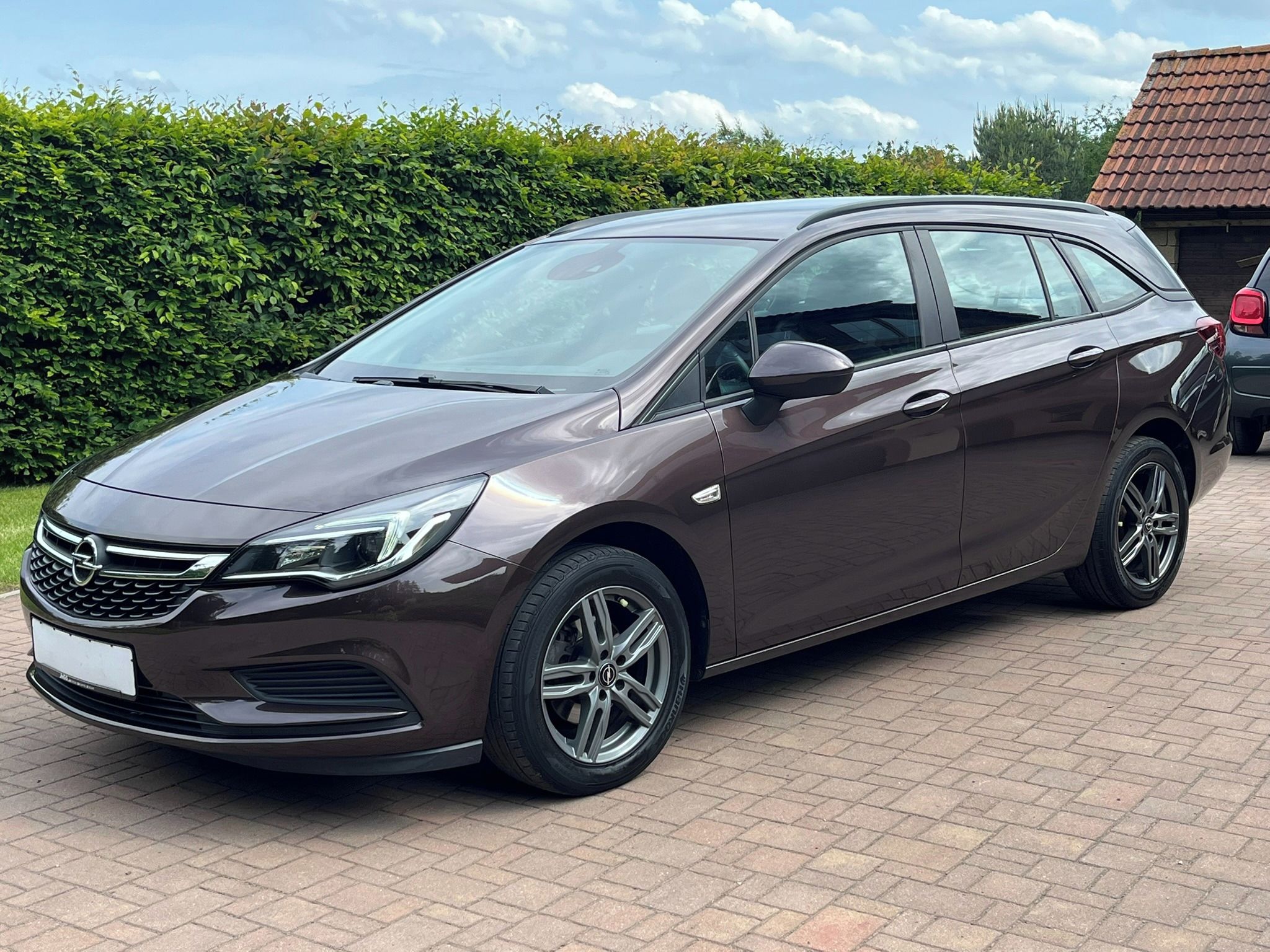 Opel Astra, 1.4T 92kW Tempomat Serviska - fotka 4