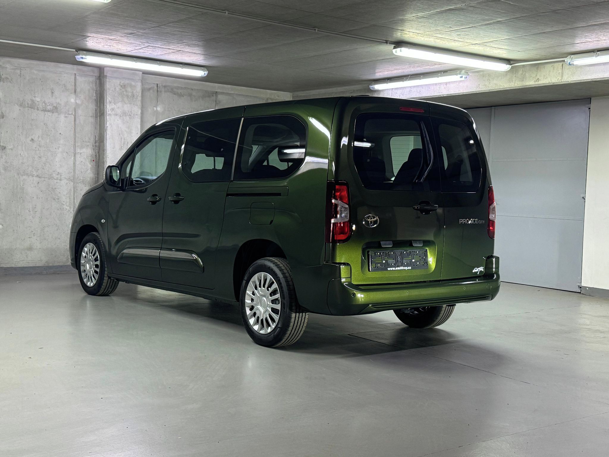 Toyota Proace City Verso, Business 1,2 Long 7 míst - fotka 6