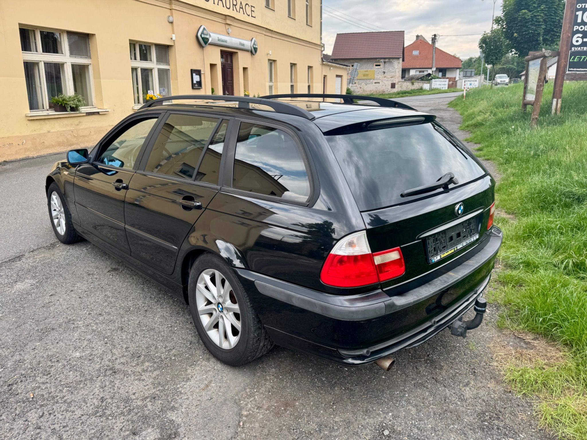 BMW Řada 3, 320i.105kw.Dg.Klima.S.Kn.Ex.St - fotka 3