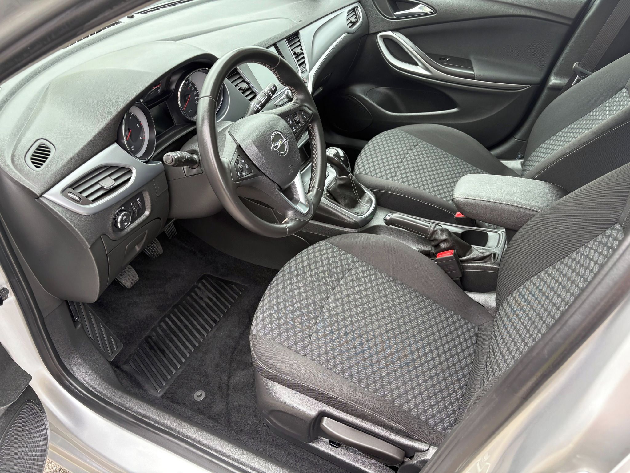 Opel Astra, Opel Astra combi 1.6 CDTi,81kw - fotka 6