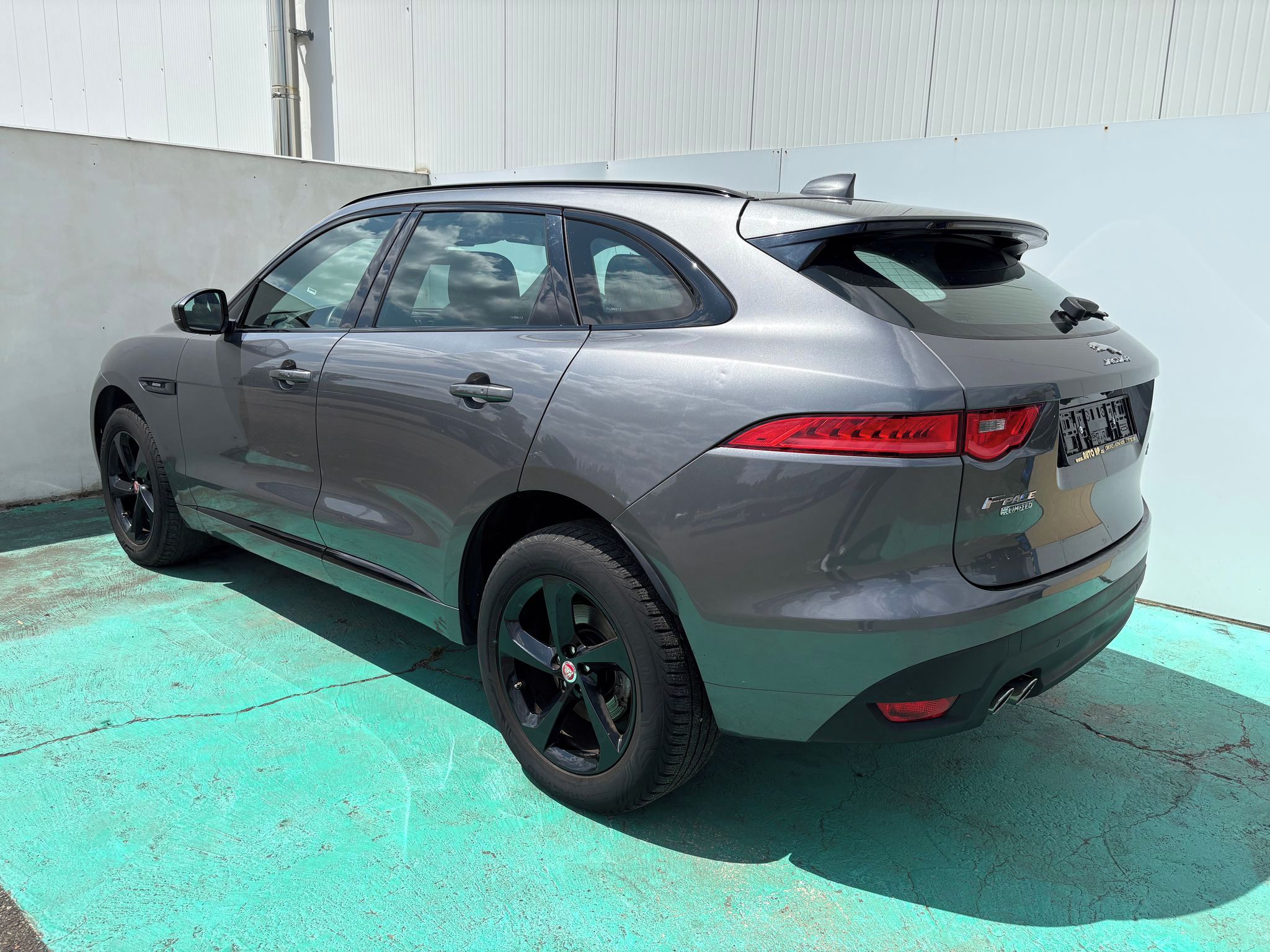 Jaguar F-Pace, 20d R-Sport AWD - fotka 4
