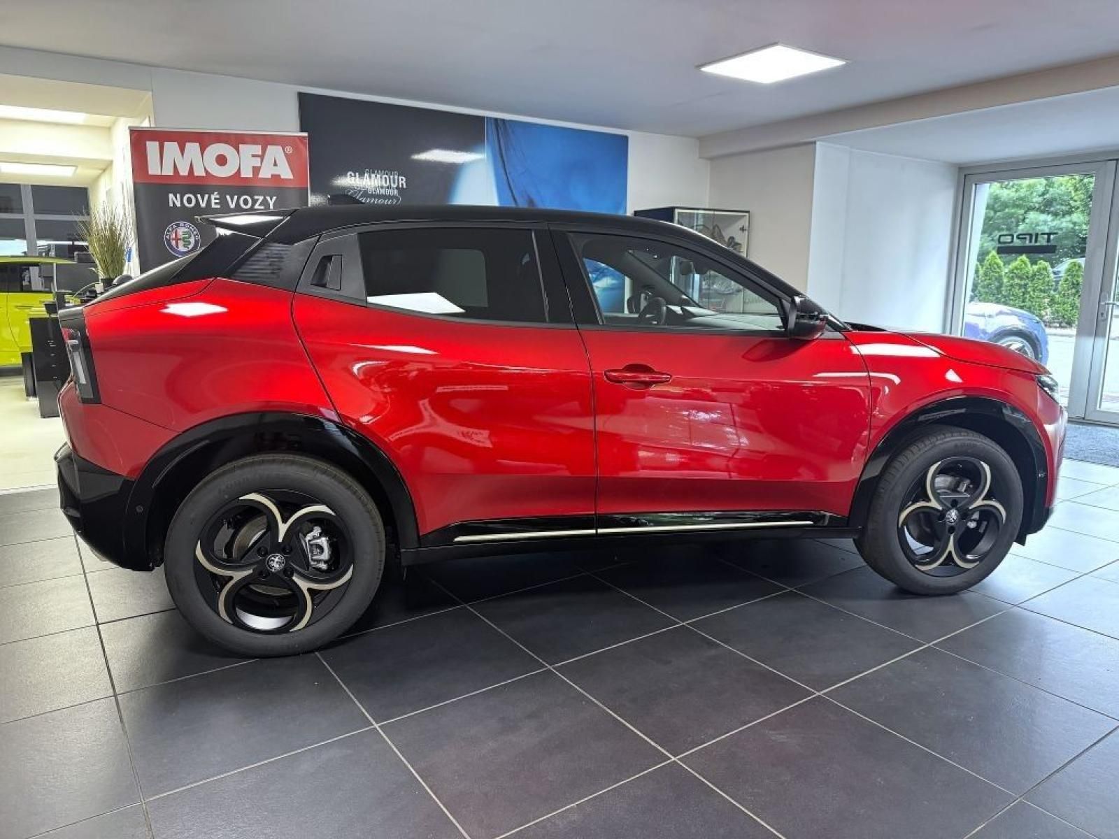 Alfa Romeo Junior, Ibrida 1.2 Turbo 145k eDCT6 - fotka 4