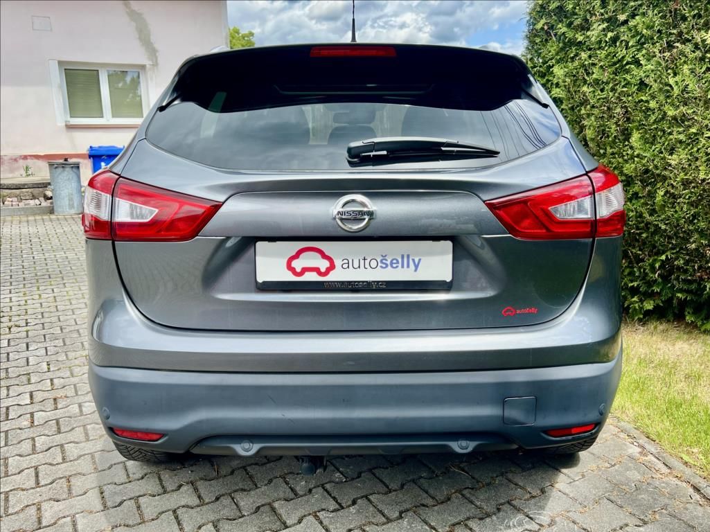 Nissan Qashqai, 1,6 dCi / 360° KAMERY / TAŽNÉ - fotka 4