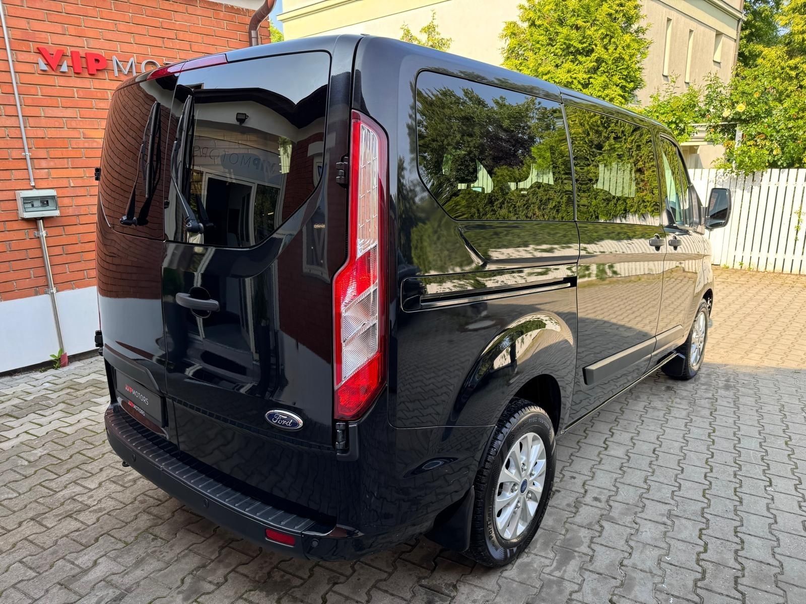 Ford Transit Custom, 20D-8 míst-AUTOMAT - fotka 5