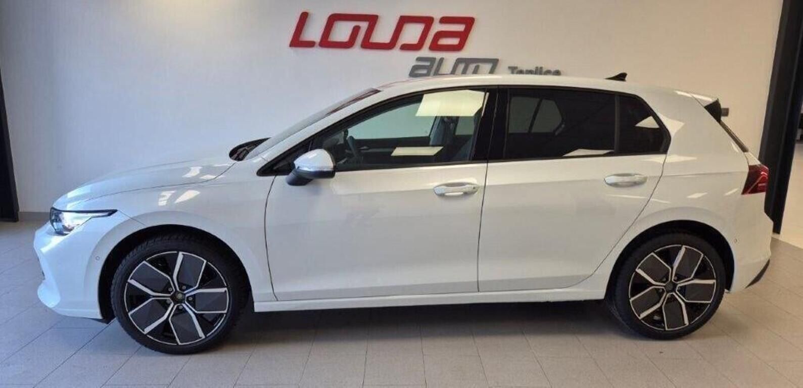Volkswagen Golf, People 1,5 eTSI 7DSG mHEV 85 k - fotka 3