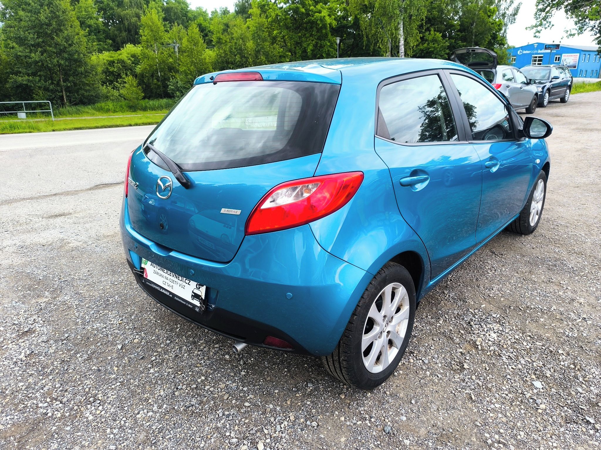 Mazda 2, KRÁSNÁ,100TKM,VÝBAVA,SERVISKA - fotka 4