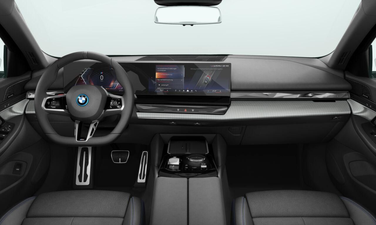 BMW i5, eDrive40 Touring - fotka 3