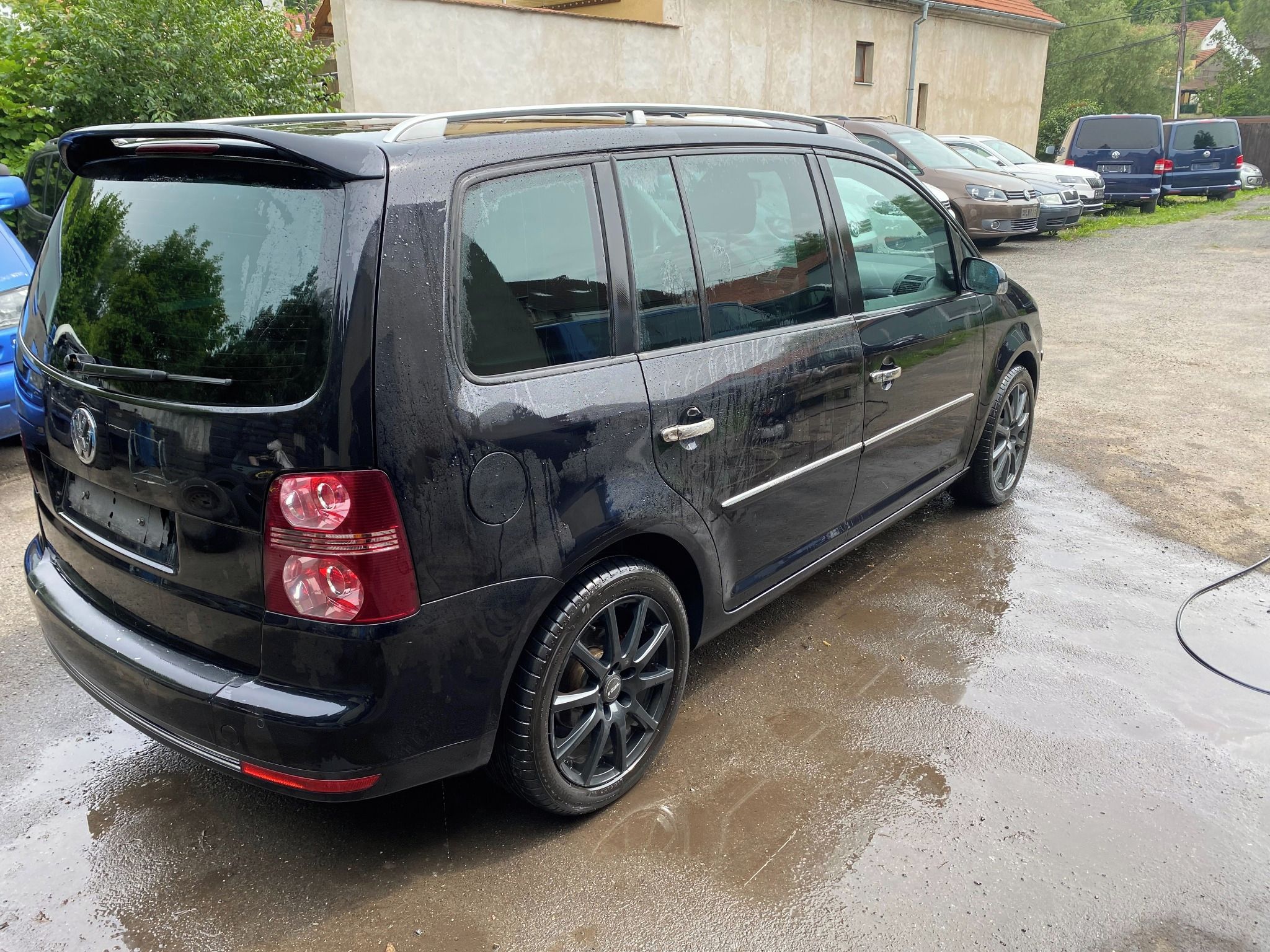 Volkswagen Touran, 2.0 TDI Highline,7míst - fotka 6