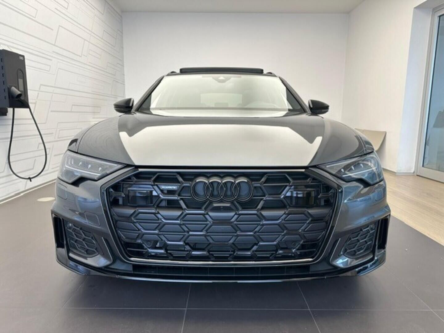 Audi A6 Avant, Competition Edition quattro 50 - fotka 2