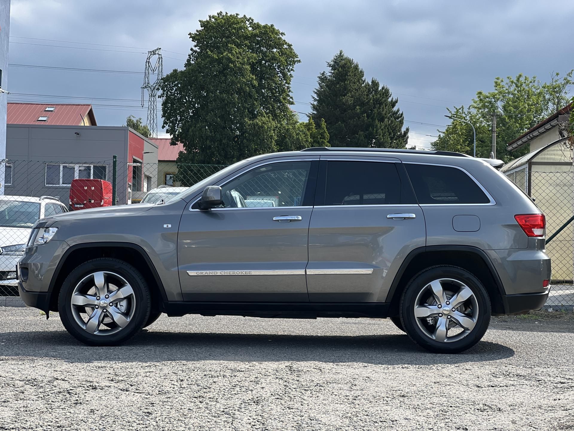 Jeep Grand Cherokee, 3.0CRD OVERLAND KŮŽE KAMERA - fotka 4