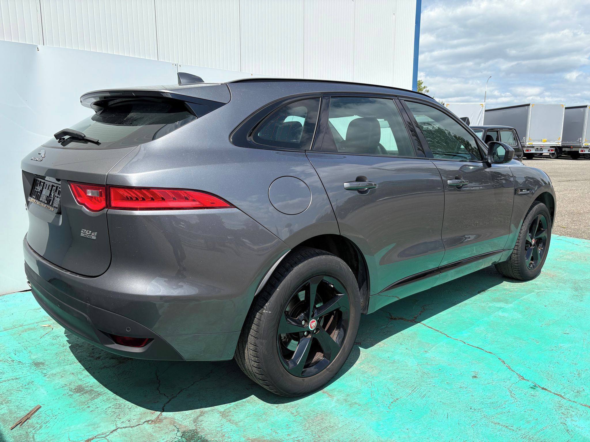 Jaguar F-Pace, 20d R-Sport AWD - fotka 2