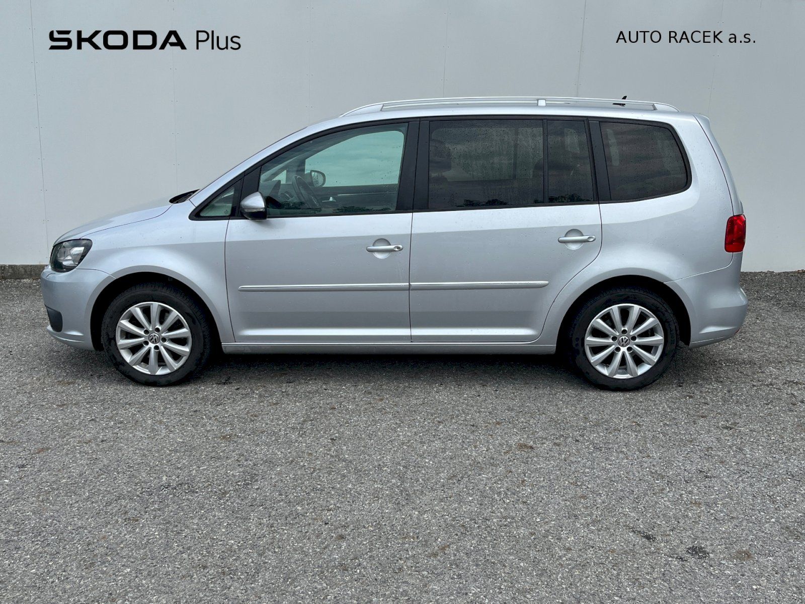 Volkswagen Touran, 2.0 TDI DPF Highline - fotka 3