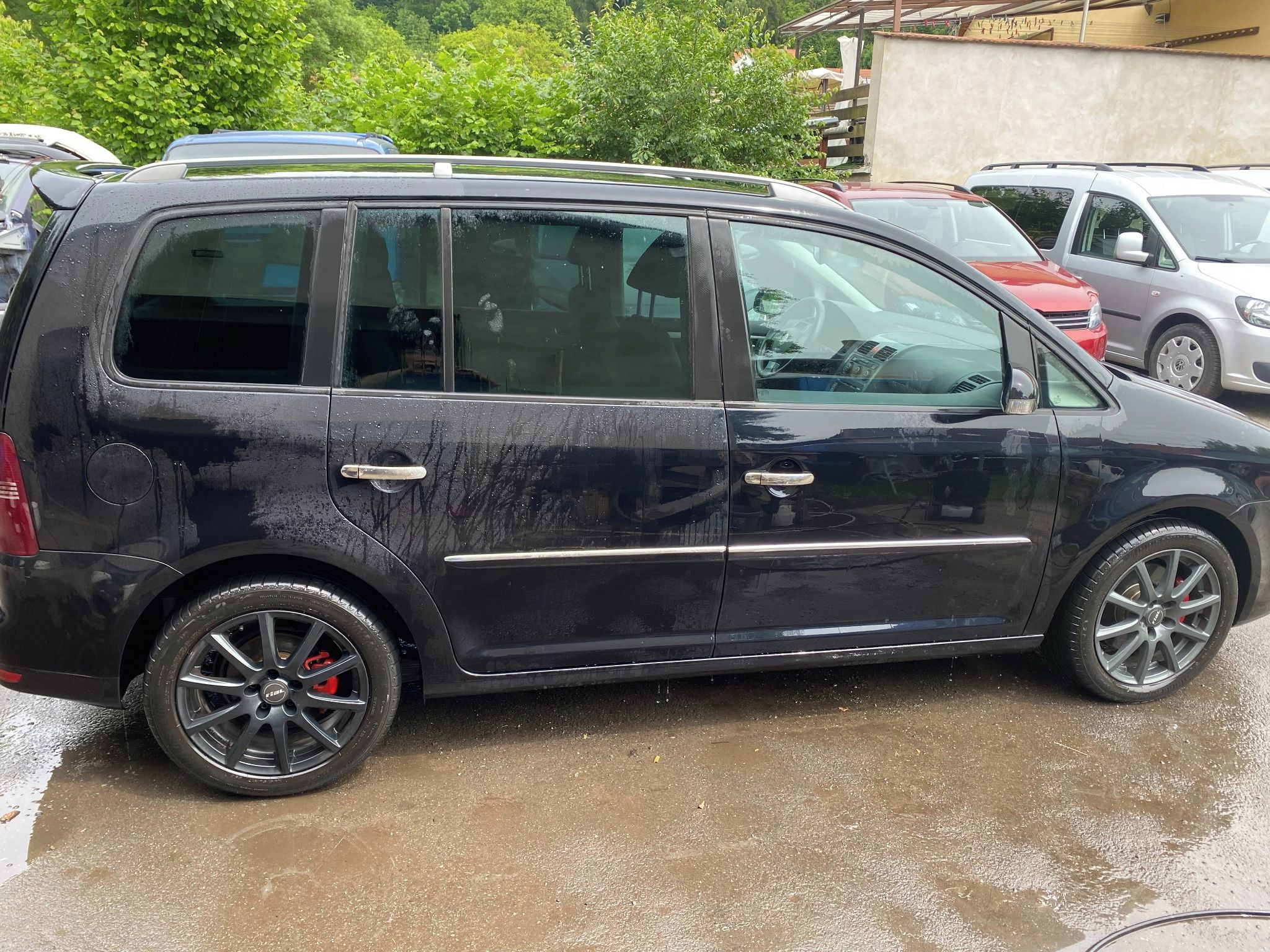 Volkswagen Touran, 2.0 TDI Highline,7míst - fotka 5