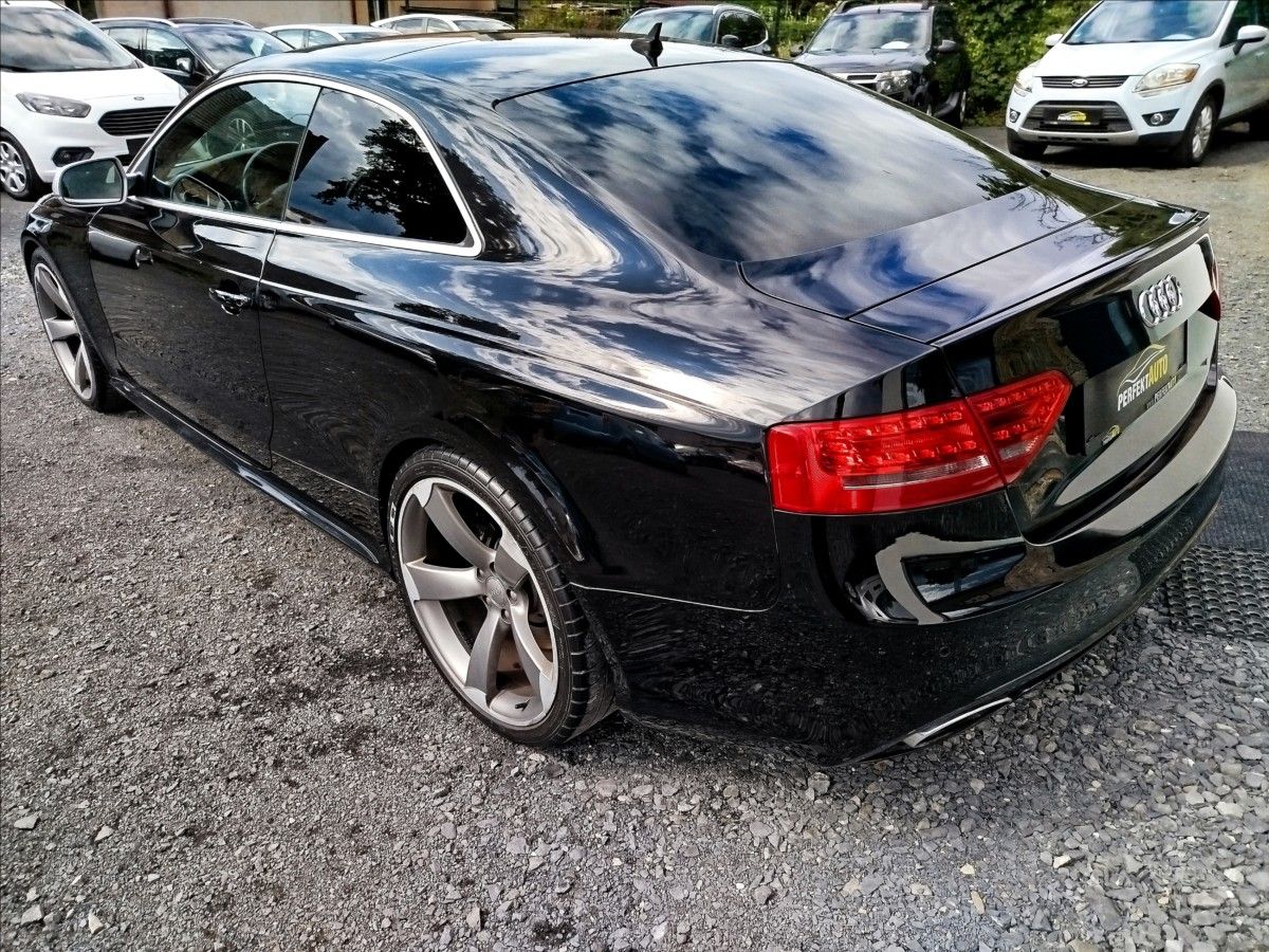Audi RS5, 4,2 FSi V8 450 koní QUATTRO - fotka 4