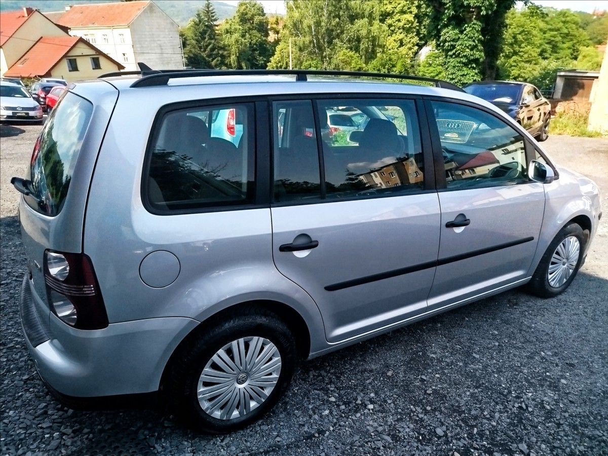 Volkswagen Touran, 1,9 TDi 77kW, 6ti kvalt - fotka 5