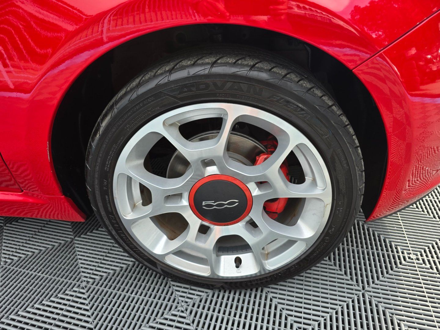 Fiat 500, 1.4i/Edice Rosso Corsa/1.MAJ - fotka 4