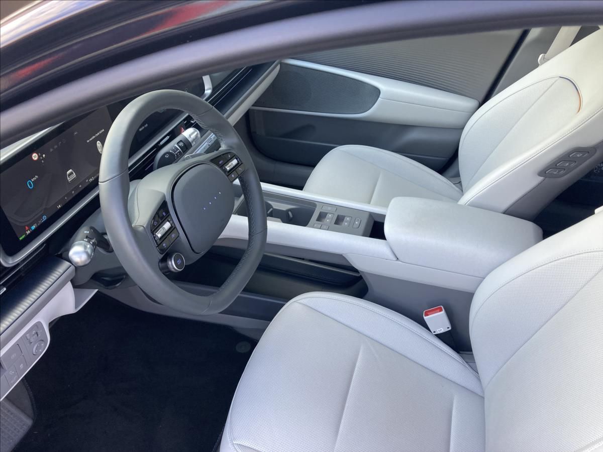 Hyundai Ioniq 6, POWER 77 kWh 239kW Style 4x4 - fotka 6