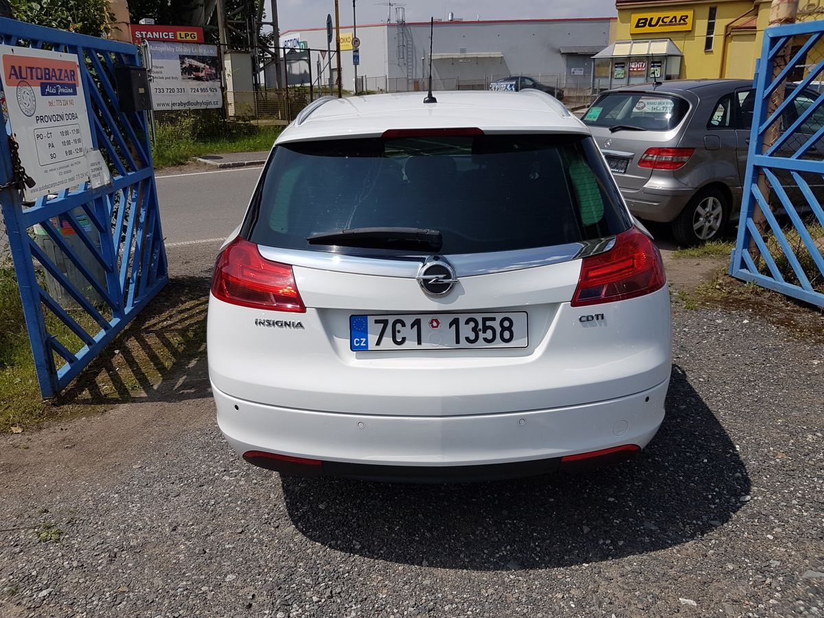 Opel Insignia, 2.0CDTi 118KW EL. KUFR - fotka 5