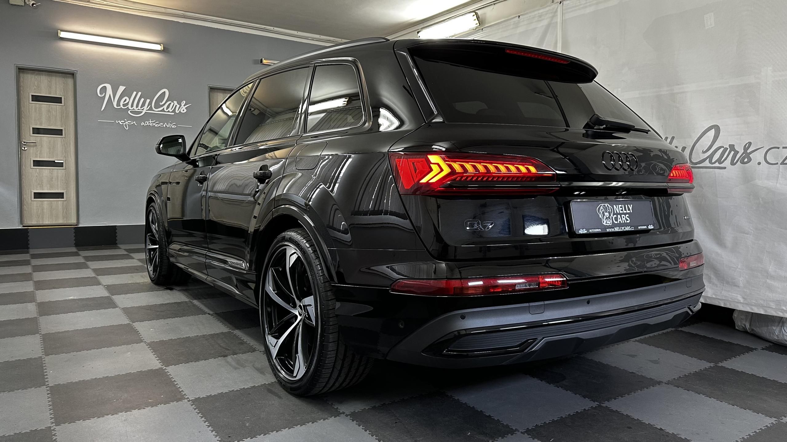 Audi Q7, 55TFSI E (plug-in hybrid) - fotka 4