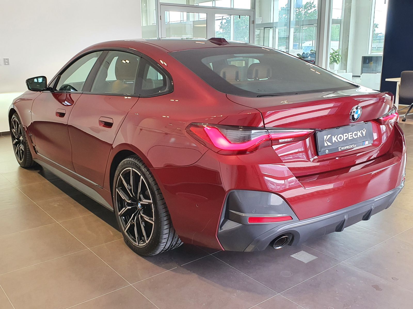 BMW Řada 4, 420d xDrive M Sport Gran Coupé - fotka 4