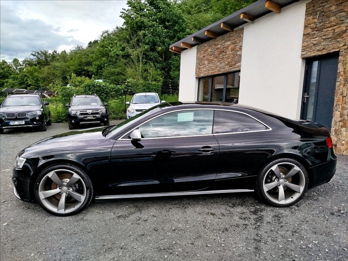 Audi RS5, 4,2 FSi V8 450 koní QUATTRO - fotka 3