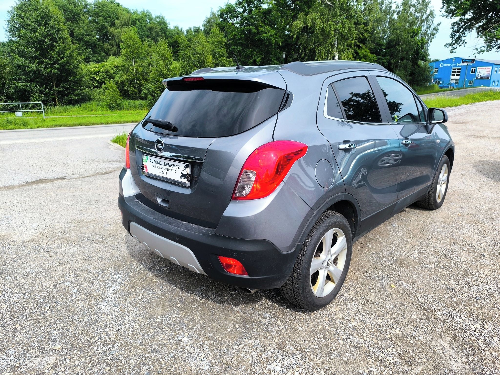 Opel Mokka, 4X4,KRÁSNÁ,MAX VÝBAVA,115T.KM - fotka 4