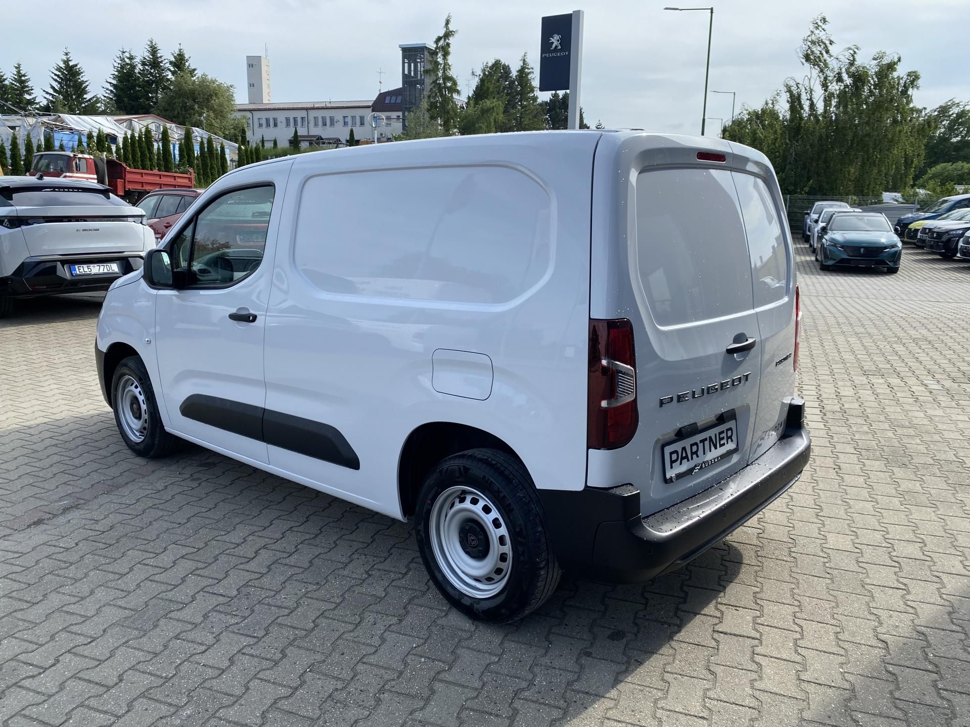 Peugeot Partner, Furgon L1 PureTech 110 MAN6 - fotka 6
