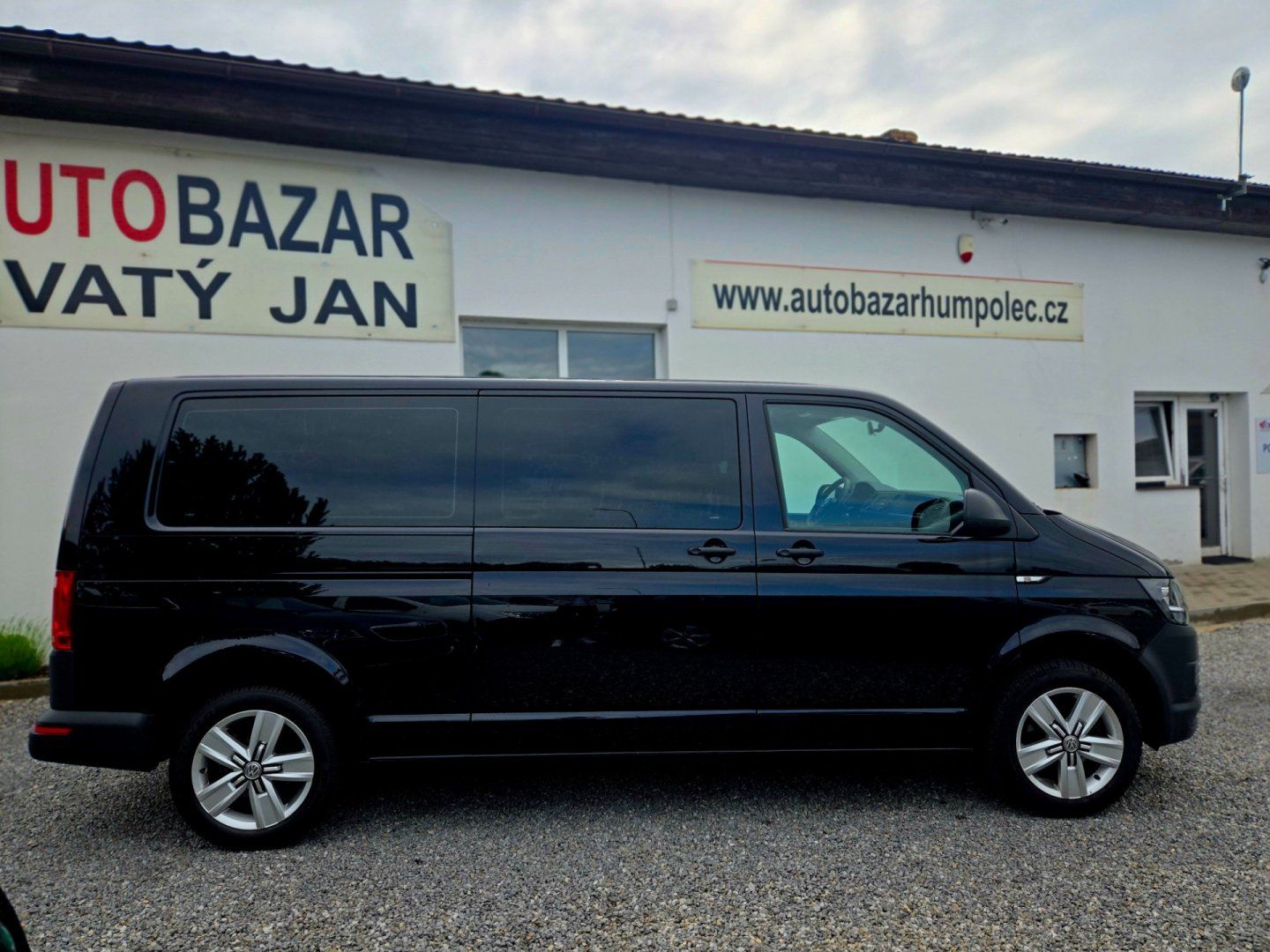 Volkswagen Transporter, 2.0 TDI Long,9míst,92tis.km - fotka 3